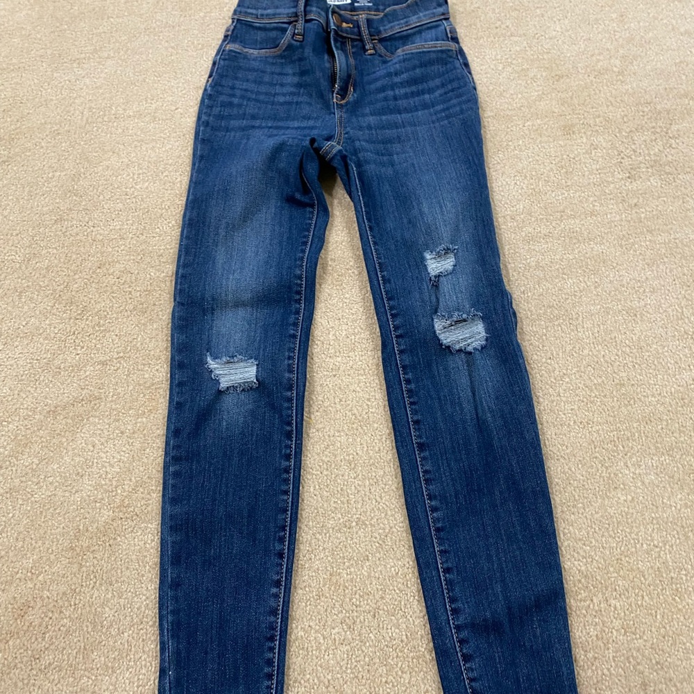 Like new skinny jeans! Hardly wore! Old Navy!